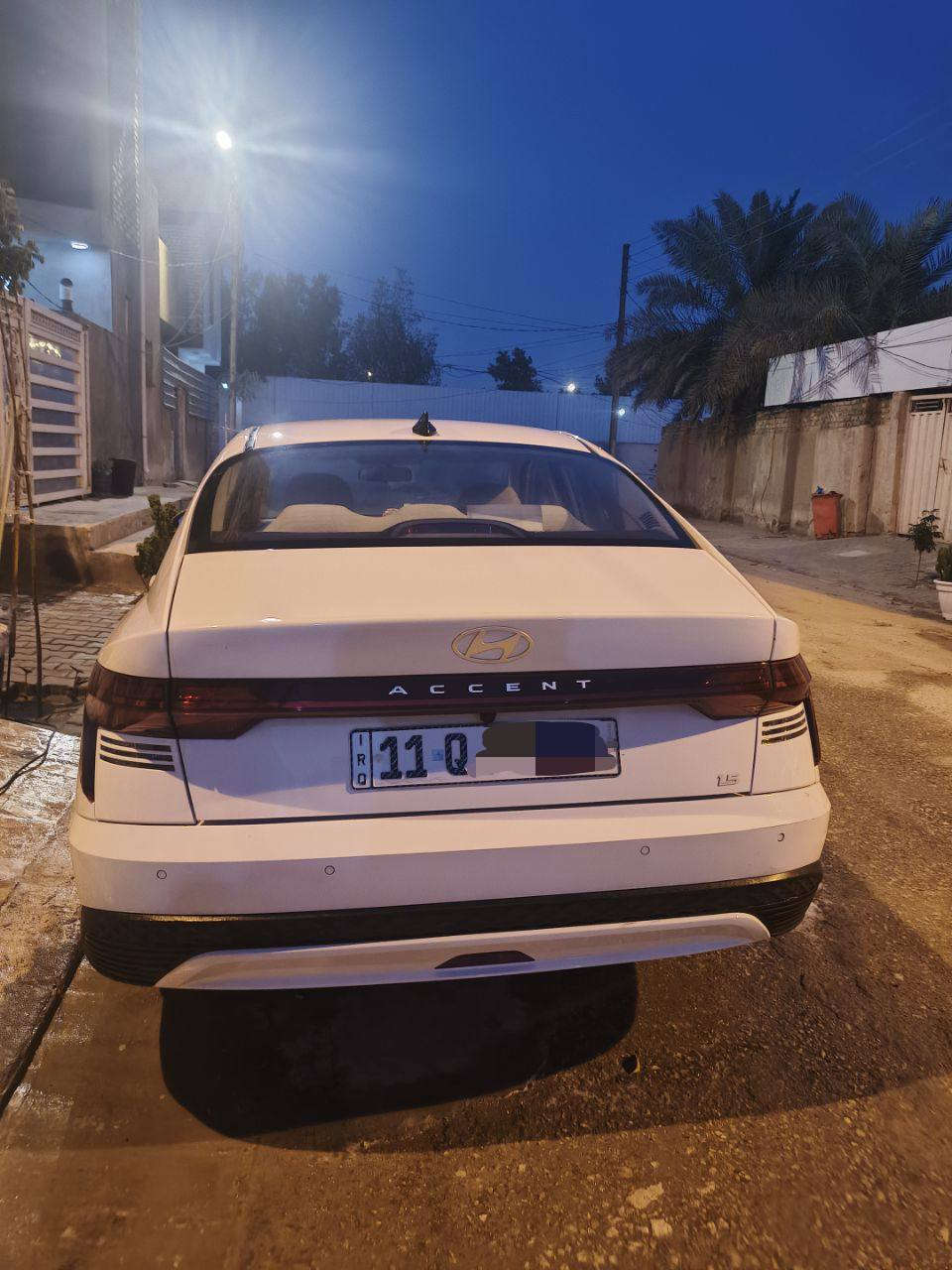 اكسنت موديل 2024
السعر 143 ورقة
وبي مجال
المواصفات: كامرات وحساسات خلفية
ايرباكات امامي
فتحة سقف
مثبت سرعة
نظام فحص ضغط الإطارات
شاشة داخلية تحتوي على android auto
Apple carplay
محرك 1500cc
ماشية ±11600km
بيها باردة بالباب
للتواصل والاستفسار على الرقم :***********
