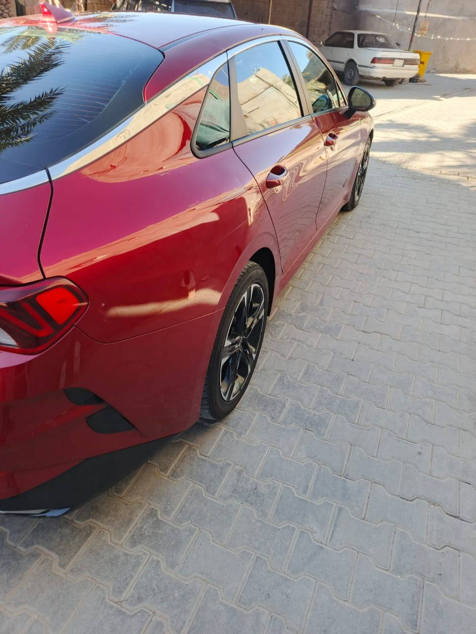 سياره كي فايف بصره معوقين مديل 2021 جاملغ  وبنيد السياره جاهزه مكينه تبريد حداديه تايرات تخم جديد محرك 1600 تيربو سعرها 137 وبيها مجال للشراي رقم صاحب السياره *********** العنوان بصره السراجي البصرة, العراق
