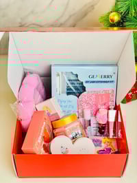 بوكس راس السنة • بكج رموش • عطر باربي