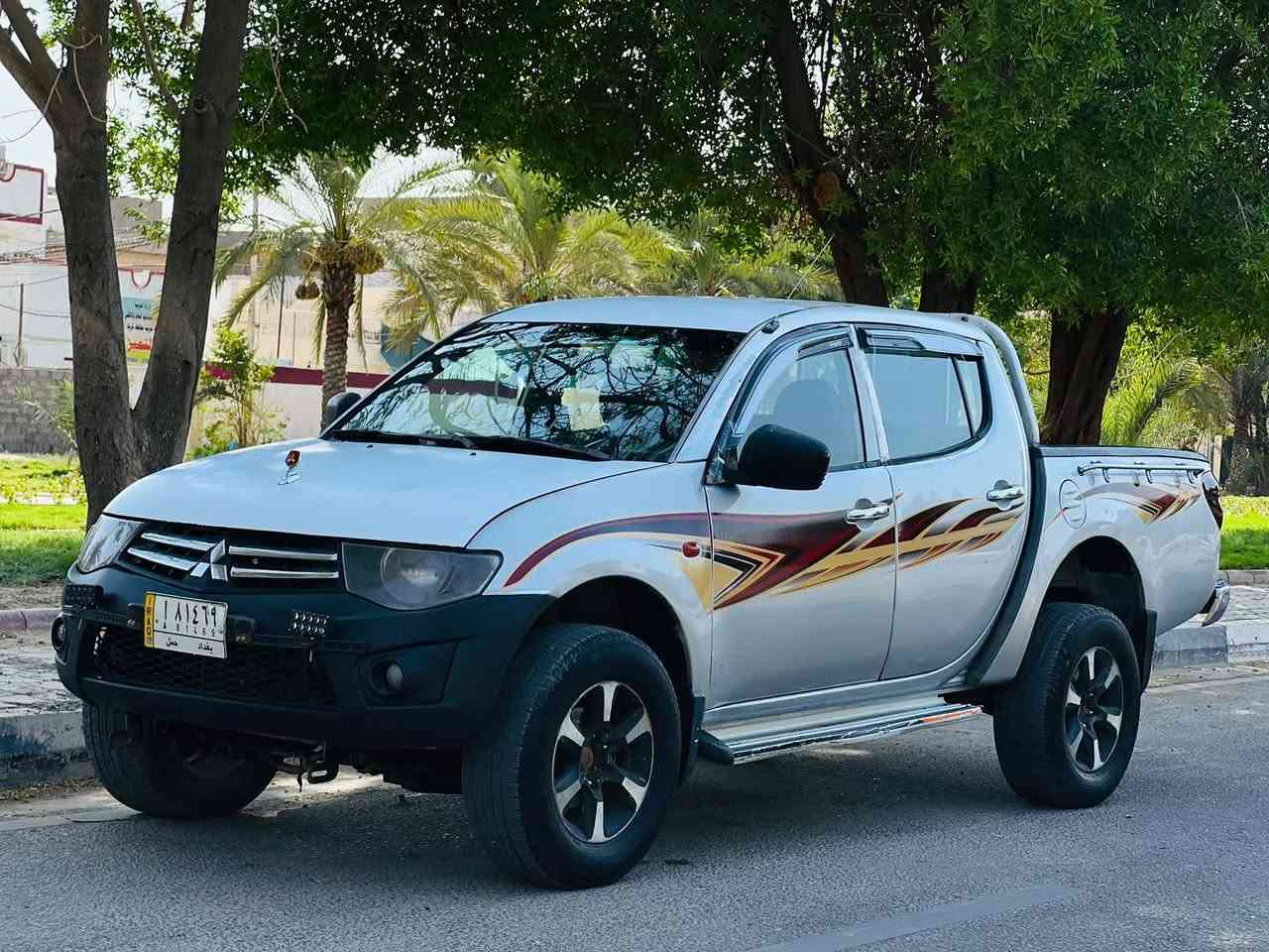 بيكم مستبوشي فورويل مديل 2008 سعر 85 وبيه مجال للاستفسار الاتصال *********** مكفوله من صبغ وضربه وتبديل مواصفاته فورويل مري كهربائي شاشه يباد كامره جام كهربائي  كشنات جلد سنتر لوك  مكينه كاز  مكينه وكير مكفولات  حداديه جديدهه تخم تاير جديد تبريد شغال ثلج رقم  بغداد  سنويه 2028  مشروع وطني سياره جديده وجاهزه وأي نقص مابيهه مكان سياره كربلاء.
