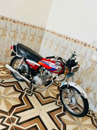 سكنر • ٢٠٢٥ • أوراق
