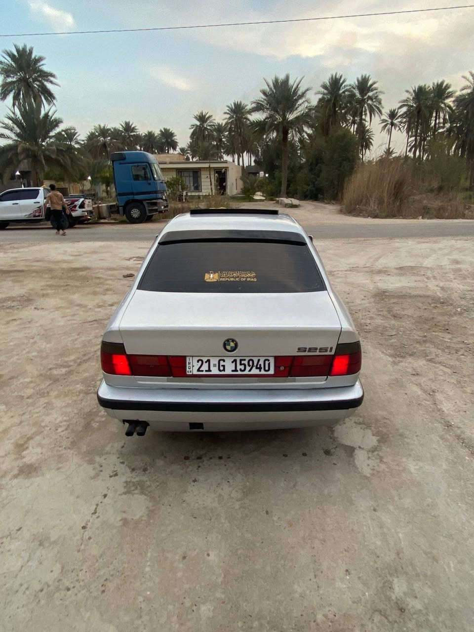 يا الله 525 اصل بليته وتكمه 1990
محرك مسكر عدل 25 نعومه فول 

كير الماني 

شلعه تحرك التاير جواهه 

شرط ترايك 200

فلنجات دسكات جدد 

عزل صوت فول بيهه 

تخم تاير 

رادتر جديد 

بجم عريض 

سلايت شغال 

تبريد شغال ثلج 

دركه ام 

سستم صوت جديد 

برده خلفيه وبردات جانبيه بلاد 

غرفهم جلد جديده 

كهربيات بلاد 

مالكه عربي تريد تحويل تريد وكاله 

مكان بابل ***********. السعر 62
