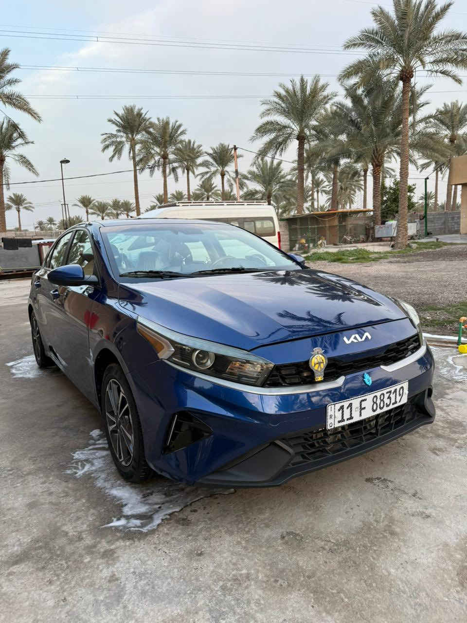 السلام عليكم للبيع فقط كيا فورتي موديل 2024 حادثا كدامك مثل مموضح بالصور بنيد ميديل وجاملغ امامي نفسه والجاملغ الخلفي بي صبغ سياره كامله للأخير دوشمه هعمل تخم تاير مكينه كير مكفولات السعر 150 وبيها مجال اي استفسار اتصل عالرقم ‭0770 711 5665‬المكان بغداد
