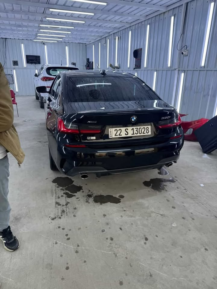 للبيع BMW330i
موديل 2021 
شرط برغي متصرف عليها وانظف من الصور 
الحادث كلش بسيط وموضح مع السونار
فول مواصفات 
مكينة 2000 تيربو 
السيارة ب اسمي فقط تحويل مابيع وكالة 
تشتري مني كبل تحول ب اسمك 
السعر 260 وبيها مجال بسيط حق الجية
مكان السيارة كربلاء 
***********
