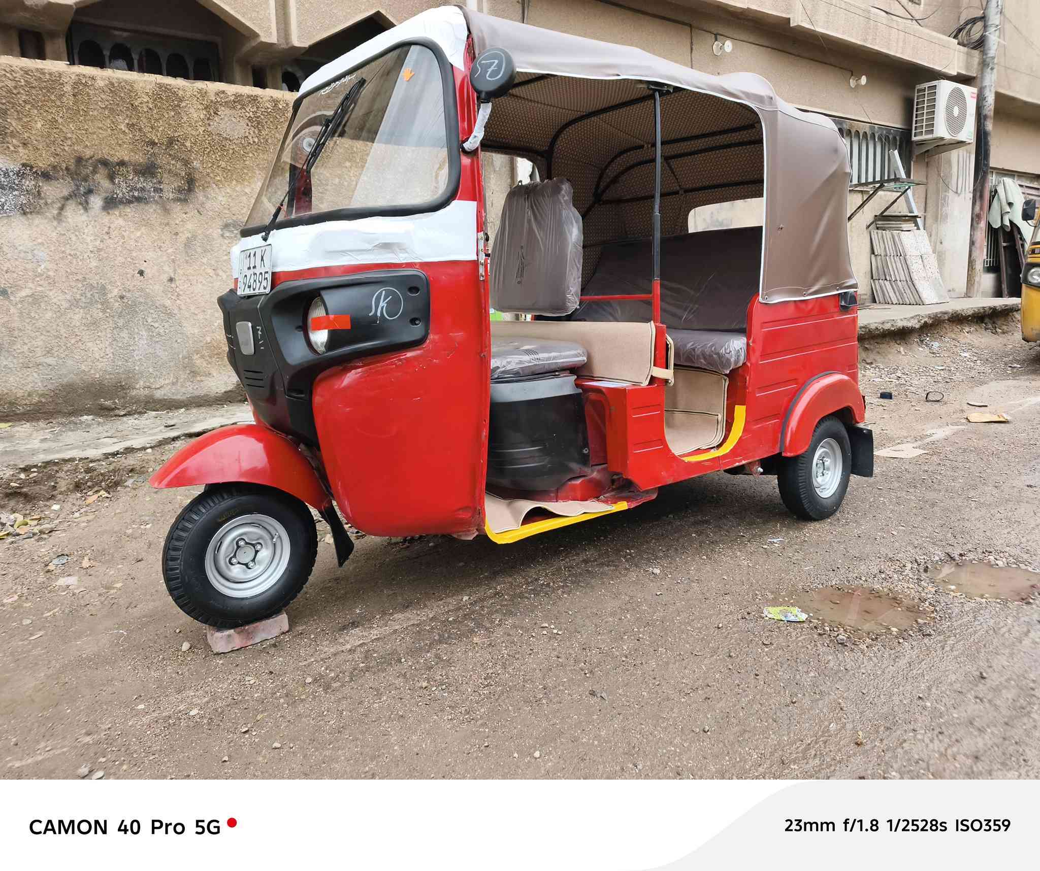 سلام عليكم تكتك موديل ١٢شهر١٢ كير مكينه خير من الله مكينه مال 20  تخم تاير جديد كهربيات كله شغاله جادر جديد جامه جديده قطره خياس مابيه صبغ عام فقط جماليه بدون معجون ولا ضربه اي نقص مابيه شراي اتصل خاص مغلق مكلف بلنشر السعر4900وبيه مجال مكاني بغداد الغزاليه ***********
