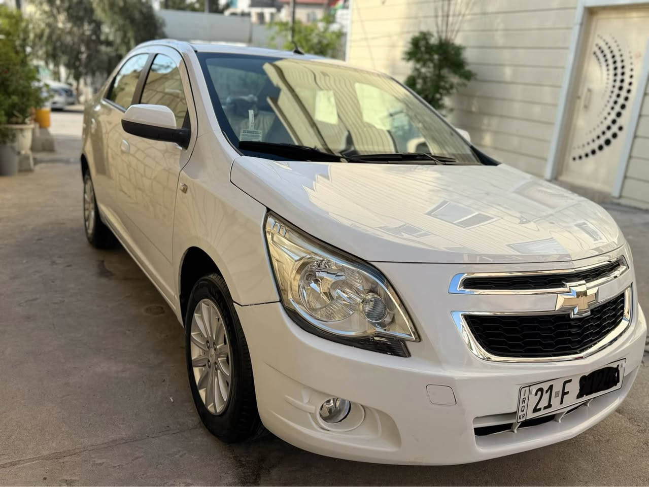 کۆباڵت مۆدێل ٢٠١٦  
٢ پارچەی بۆیاخە چەمەلەخ و دەرگا  بێ ئێرباگ بێ ناوگرتن 
١١٤ هەزار رۆشتووە  سەیارەکە تابڵێی جوان و پاک ماوەتەوە یەک دینار مەسرەفی تیا نیە  سەیارەیەکی تابڵێی کەم مەسرەف و ڕێک و پێکە  نرخی ٨٥ گەڵاو مەعامەلەیەکی زۆر کەم 
*********** السليمانية, العراق
