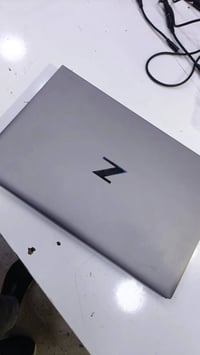 HP ZBook • كور i5 جيل10 • رام8 ٢٥٦SSD