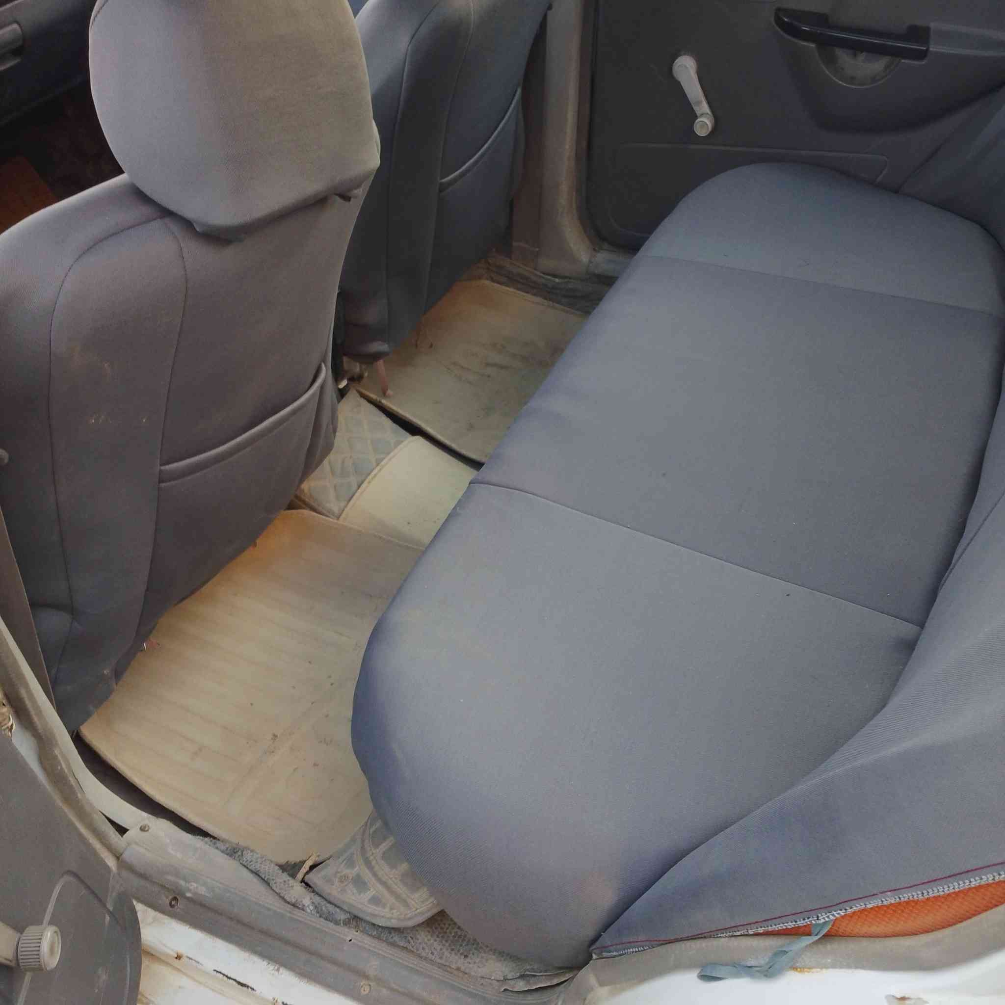 السلام عليكم سايبه للبيع موديل 11 سنويه 26شهر الخامس تنتهي راعيه موجود إذا تريد ثاني يداور  السعر 28  مطلوبه خمسين ألف غرامه المكان بابل شارع ميه رقم الهاتف كير ومحرك جديد كهربائيات كله شغاله تبريد تدفىه شغاله رقم الهاتف ***********
