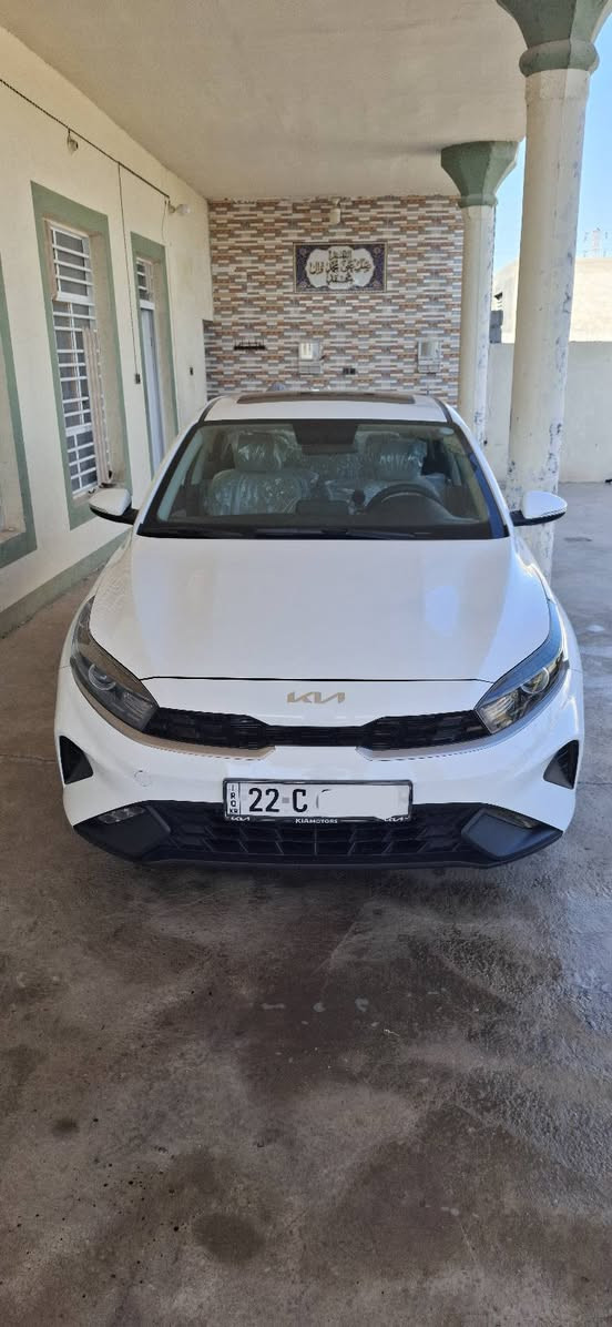 سيراتو  '''٢٣ خليجي كفالة عامة مكينة ٢٠٠٠ رقم أربيل دولي تريد تحويل تريد وكاله السيارة ماشية اقل ال٥٠ مواصفات السيارة فول عدة البصمة  مكان السيارة نجف رضوية
***********
***********
#السعر١٨٠ وبيه مجال بسيط
