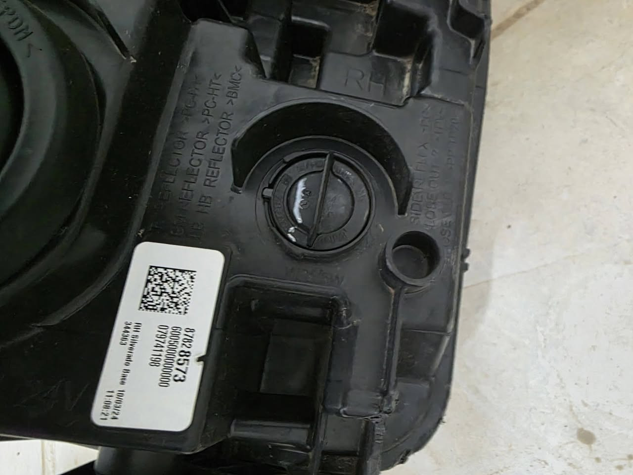 🔴🔴للبيع🔴🔴
لايت سلفرادو جهة الراكب اصلي بلادي مال سلفرادو السعر($200)ورقتين فقط للاستفسار"***********
