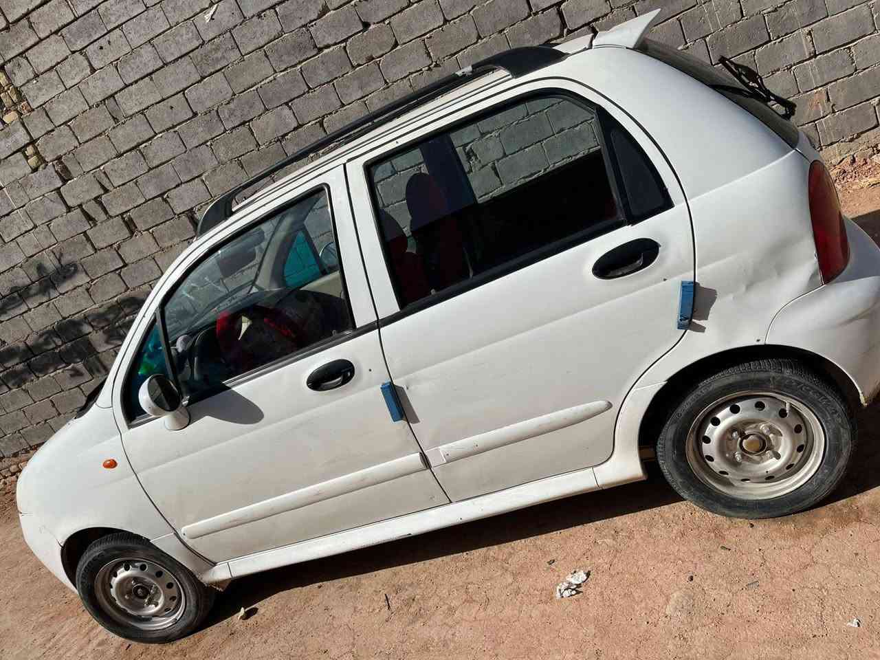 سلام عليكم كيو كيو موديل 13 رقم بغداد دولي كير اوتو محرك وكير مكفولات تبريد حداديه كامله السياره لبيع مكانه النجف 32وهذء الرقم ***********
