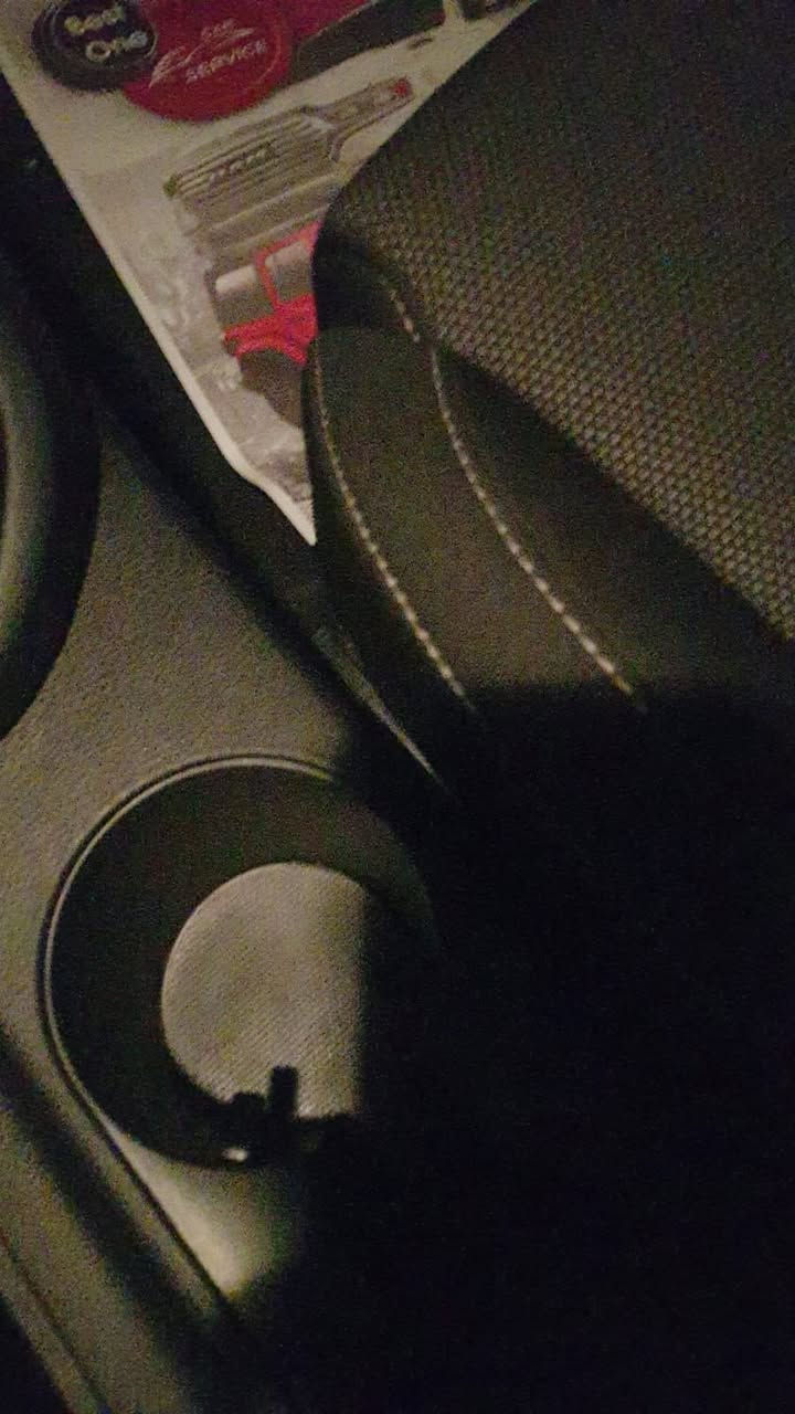 سلامن عليكم فورتي مديل 224 مكفوله بس بيه باب رقم بغداد  تحويل ثاني يوم سعر 155 ومجال ‭٠٧٨٥ ١٤١ ١١٤١‬. ***********
