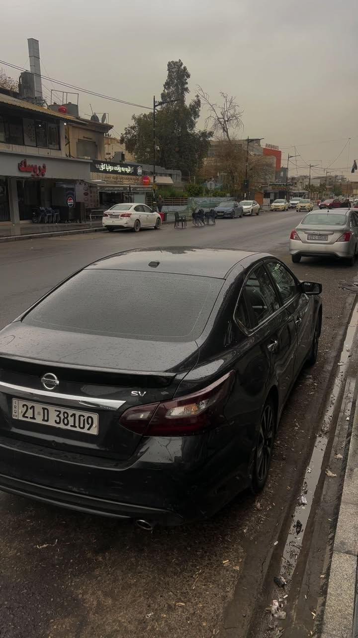 نيسان التيما 2018 SV+
فول مواصفات 
سلايد / كشن هيتر / ستيرن هيتر /رادار امامي جانبي 
ماشيه 89 ميل 
3 قطع ونص بدون دواخل بدون ايرباك 
***********
