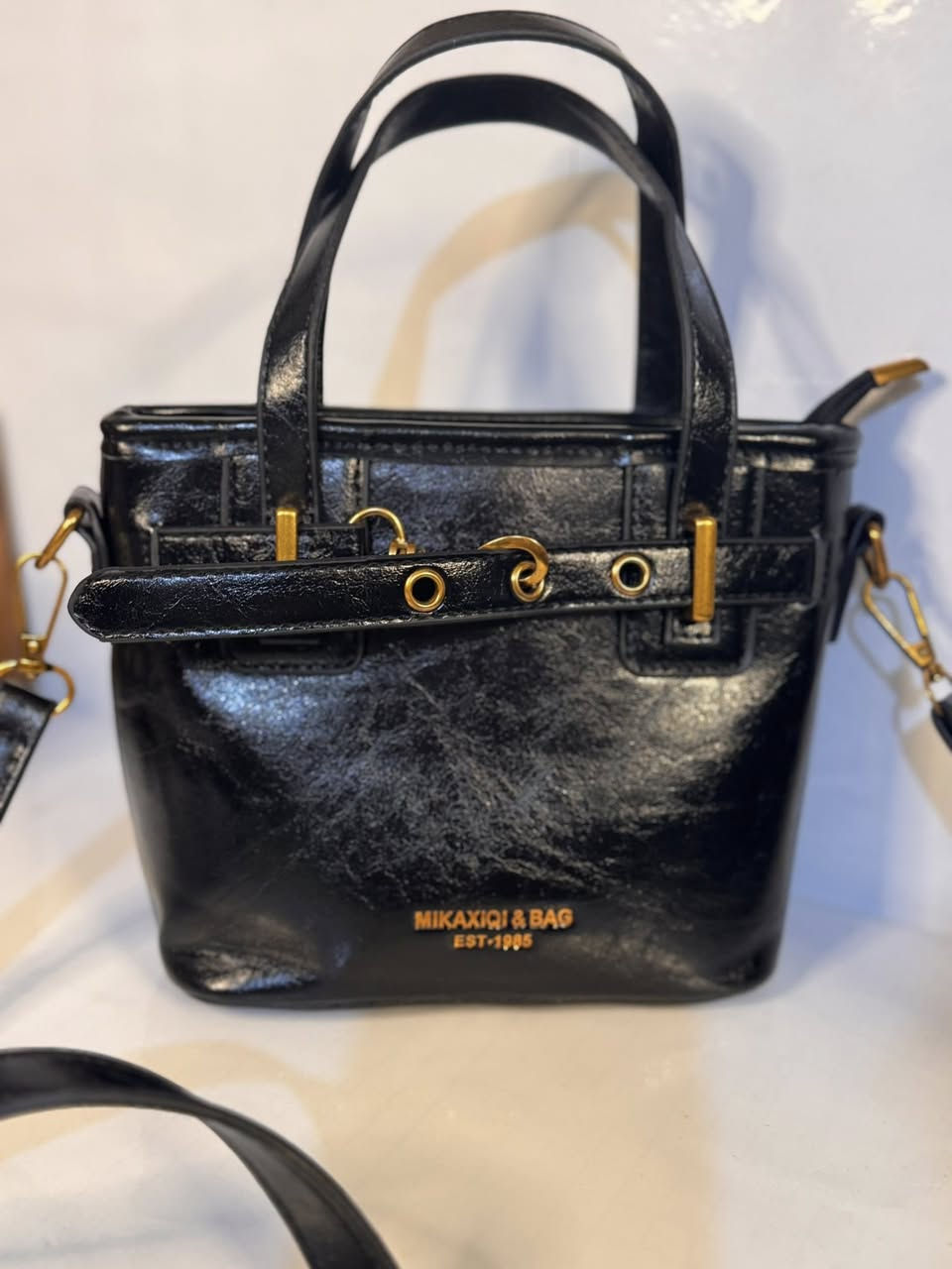 كل قطعه وسعرها للحجز مراسلة الصفحة


**إذا كنت صاحب هذا الإعلان وتريد حذفه لأي سبب، رجاءا أرسل رسالة إلى الدعم الفني**