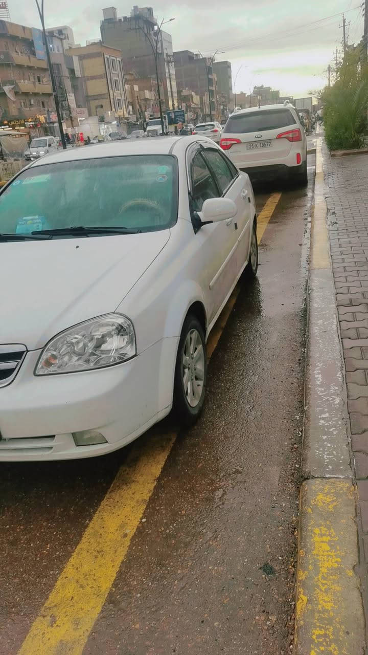 السلام عليكم اوبترا  موديل 2011 سعرهه 78 رقم بغداد بسمي مكان بغداد بيهه قطعتين وحده تبديل وحده صبغ ***********
