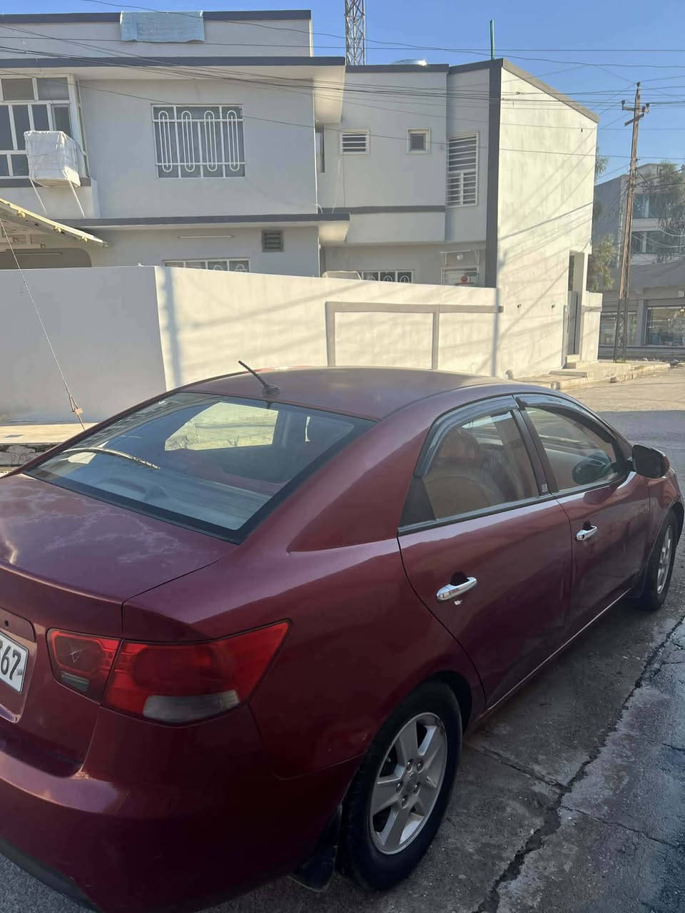 السلام عليكم...
بيع مستعجل...
كيا سيراتو موديل ٢٠١٢ رقم اربيل دولي باسمي سنوية مو ساقطة كوبون ماستر تبادل بيها تقحيل في السقف والبونيد ويها تكحيل مقدار شبر في الجاملغ الخلفي  بيها بارد جاملغ امامي
( بدون صبغ ) السيارة ادامه مستمرة على ايد وحده باتري جديد تايرات جدد السعر مناسب ٨٧ و مجال بسيط مكان السيارة الموصل حي الميثاق 
.. مكلف بالنشر ..
رقم صاحب السيارة *********** واتس
