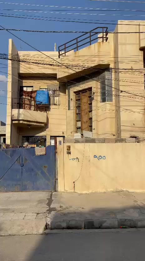 ✨ عروض مكتب نقوش للاستثمار العقاري ✨
السلام عليكم ورحمة الله وبركاته.. 🌹
عرض جديد ومميز في حي البلديات.. دار سكنية بموقع استراتيجي يقع على شارعين:
🏠 تفاصيل العقار:
• المنطقة: حي البلديات.
• المساحة: 230 متر مربع 📐.
• الواجهة: 11.25 متر.
• الموقع: الدار تقع على شارعين (تبليط):
1️⃣ الشارع الأول بعرض 20 متر 🛣️.
2️⃣ الشارع الثاني بعرض 12 متر 🛣️.
💰 جميع الأسعار تجدونها في قناتنا على التليجرام:
🔗 Https://t.me/nukosh97 📢
📞 للتواصل مع مكتب نقوش للاستثمار العقاري:
• *********** 📱
• *********** 📱
مكتب نقوش.. وجهتكم الأولى للعقارات المميزة! 🤝💎
