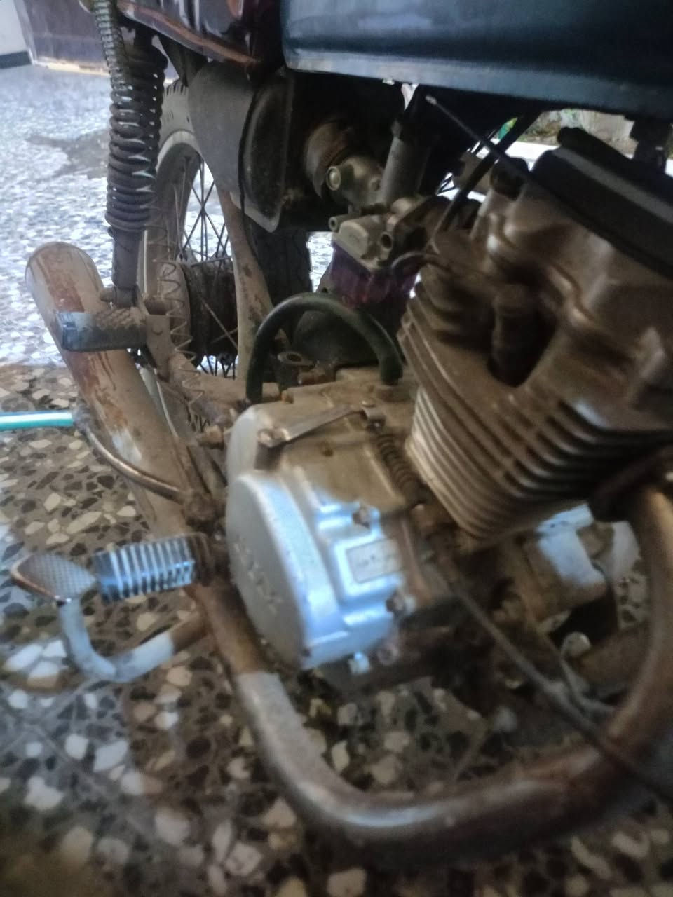 للبيع ايراني نامه شلامجه مكينه نشطه وما توكفك السعر 300
‪0776 053 0659‬‏
