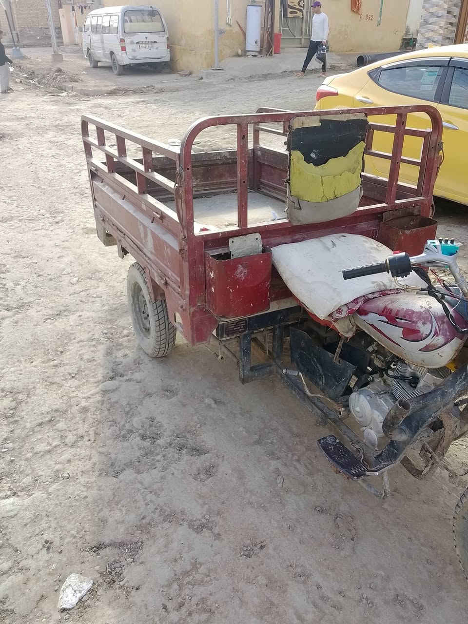 السلام عليكم ستوته للبيع رقم اسود سنويه الستوته خير من الله كير بوكس جديد ضفيره جديد عوزه بس باتري السعر 750 مكاني حله الرقم ***********
