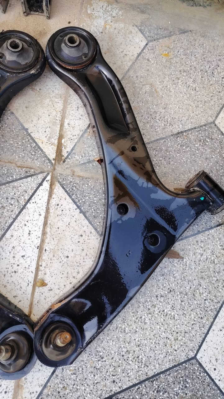 طبلات ابلادية مال سازوكي كراند فيتارا 13-14 وياهن قواعد دبلات بلادية
البقية لاستيك رباط والشموع والدبلات مجانا وياهن
مكاني بابل ***********
