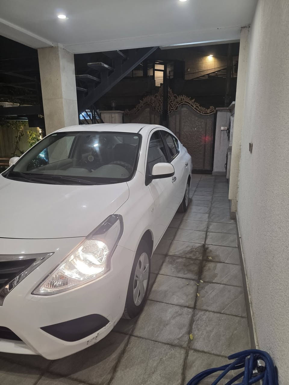 السلام عليكم
للبيع 

سني هندي 2019 سياره نظيفه 

ماشيه 60  الف 

تحويل ثاني يوم 

رقم سليمانية 

تبريد ثلج 

تخم تاير جديد 

بيها ضربه صغيره اقل الشبر 
بطارف الجاملغ تجي بارد 

سياره نظيفه جداً 

السعر 105 $

بيهه مجال بسيط
عنوان /بغداد العامرية 
للأستفسار ***********
