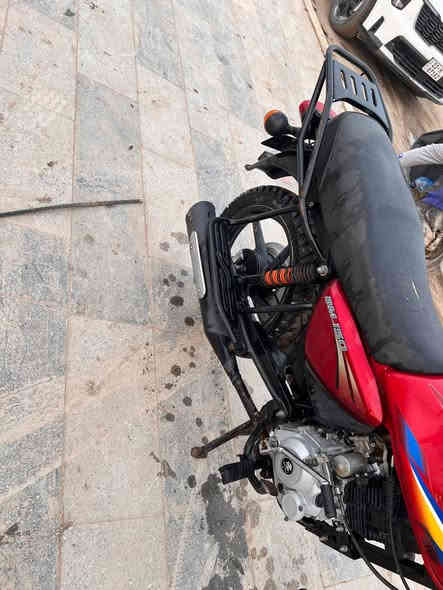 سلام عليكم اخوان دراجه بوكسر أوراق اصولي موديل 20 مكلف بل نشر السعر مليون ***********. ***********
