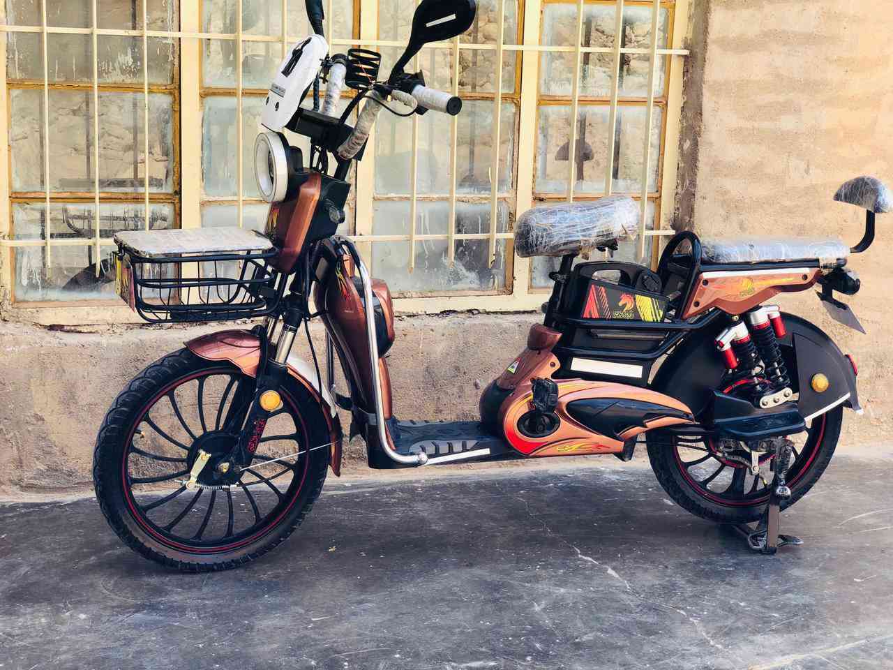 دراجه للبيع 
مواصفاته:

الموديل:2025

البطاريات: 5 بطاريات عالفحص

بلوتوث 

الملف:1200 

لايت عالي ناصي اشاير 
السعر_ 350وبي مجال
***********
