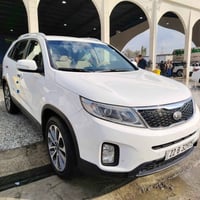 سياره سيرنتو  2013 شكل 2014  للبيع ماشيه 180 الف المحرك  6 مبدل مال قص...