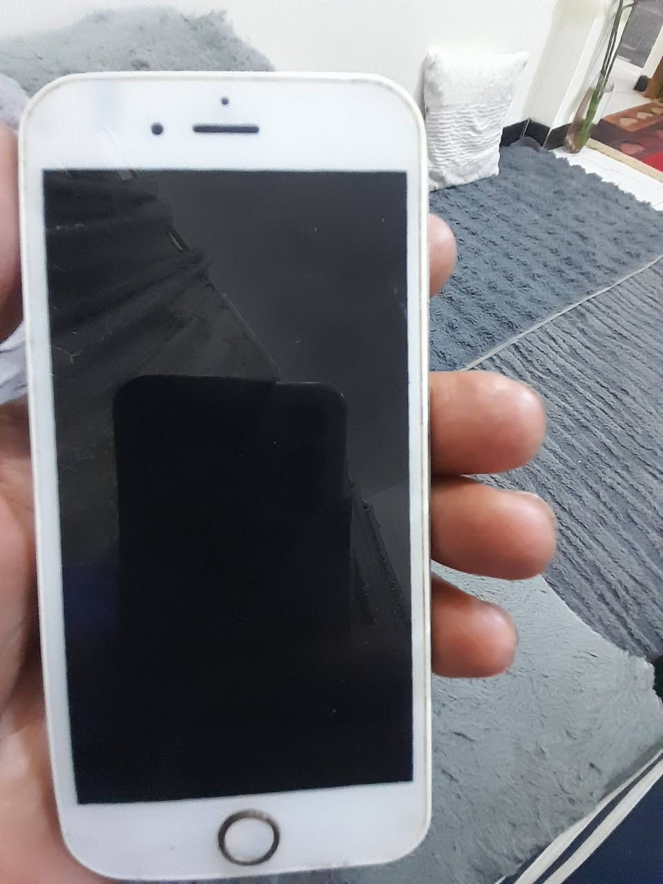 للبيع ثنينهن 40ابف طافي لتكلي شبي مكاني أبو دشير شارع الزيتون
***********
