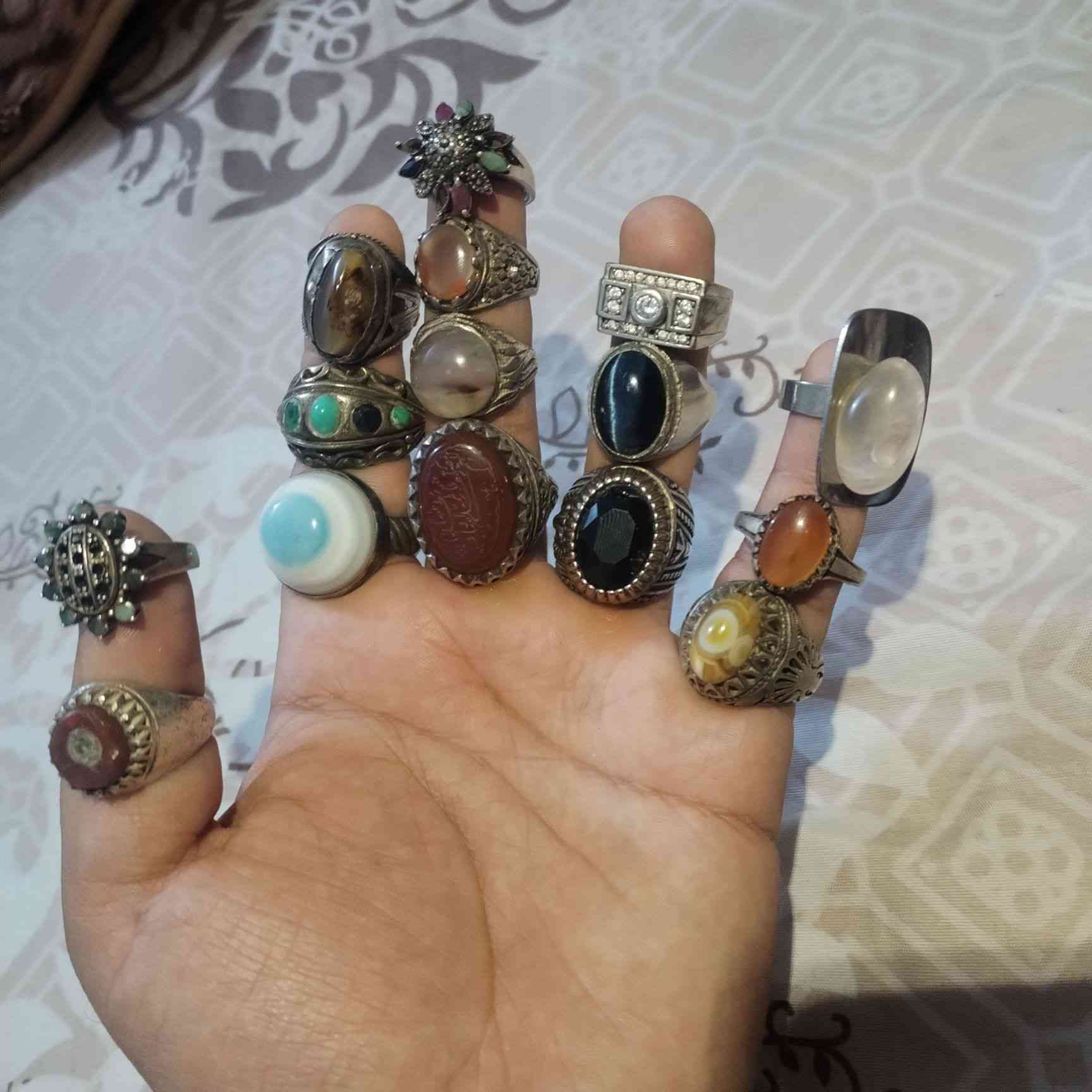 شلعه ضخمه انتيكه مرتبه وثكيله


**إذا كنت صاحب هذا الإعلان وتريد حذفه لأي سبب، رجاءا أرسل رسالة إلى الدعم الفني**