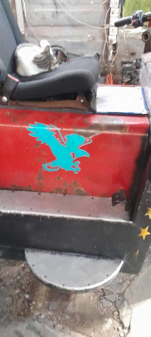 ستوته البيع  مكاني بغداد سعره ٥ خمسه ملين وبيه مجال
***********
