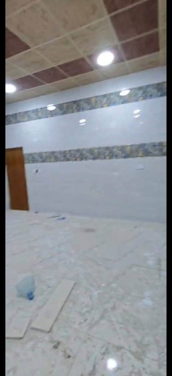 السلآم عليكم ورحمة الله وبركاته تحيه طيبه *********** يعلن مكتب عقارات النور الذهبي عن توفر لدينا بيت للبيع بناء جديد بناء حديث 2025  كامل تسليم مفتاح يحتوي على غرفتين مع حمام كل غرفه صاله مطبخ صحيات استقبال طابو زراعي وكيل عراقي العنوان ابي خصيب ابو جوزي يبعد عن سايدين كيلو متر و طريق الثاني من ام نعاج السعر البيت 100 مليون وبيه مجال للستفسار ***********
*********** يوجَد وتساب علي الرقمين
