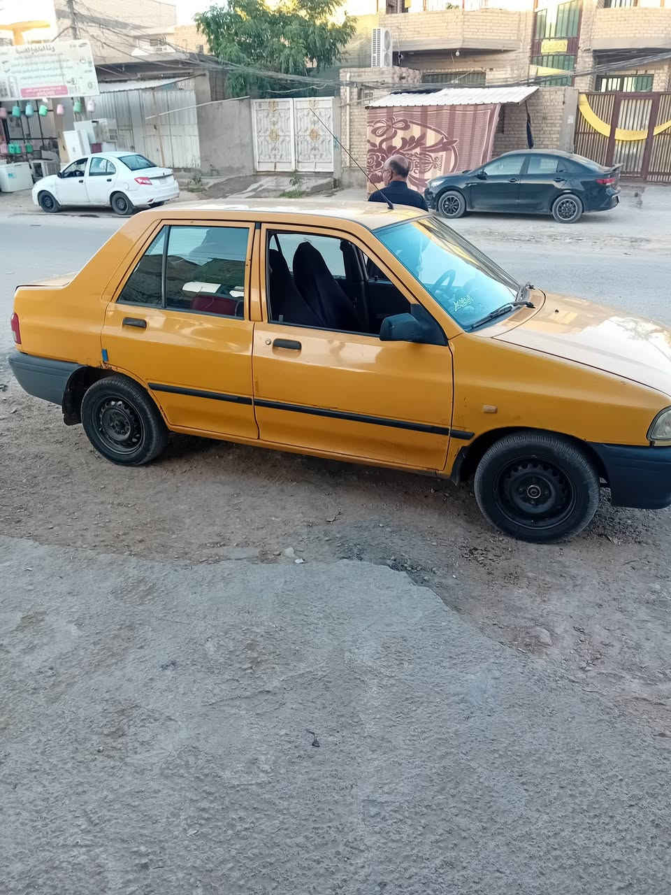 اسلام عليكم  سايبأ.  مديل ٢٠١٥.     تبريد مايشتغل.     كير مكينه حلوات.    بكربلاء راعيه موجود.          السعر.   ٢٨. وبيه مجال. مصفره   غرمات        ***********.      اخيكم المو شراي.   لا  علق.     صدر سياره جديد.  وتخم تاير جديد.
