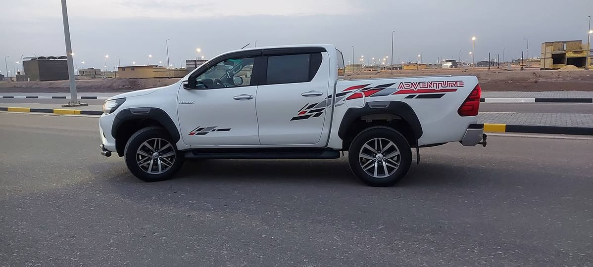 سلام عليكم هايلوكس اوربي 2017 كاز
مكفوله ضربه صبغ تبديل مكينه كير تخم تاير جديد

كير عادي السعر 185

 كلشي مكفول السياره جاهزه

 مكان البصره ***********
