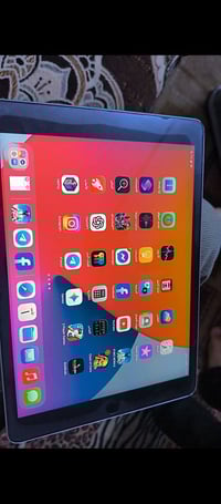 ايباد ٩ • ٦٤ • بطارية ٨٧