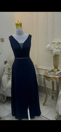 فساتين مناسبات • تطريز ناعم • قياس M