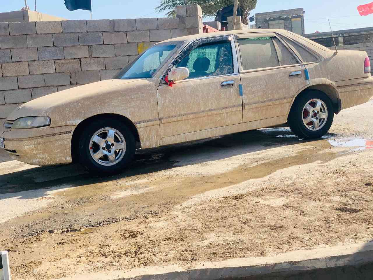 للبيع 
برنس موديل 96 رقم جديد وتحويل مباشر  سياره نضيفه حيل محرك كير  حداديه خير من الله تصوير جديد رقم بغداد 
 سعره 30 وبيه مجال قليل  مكاني واسط الشحيميه 
***********
