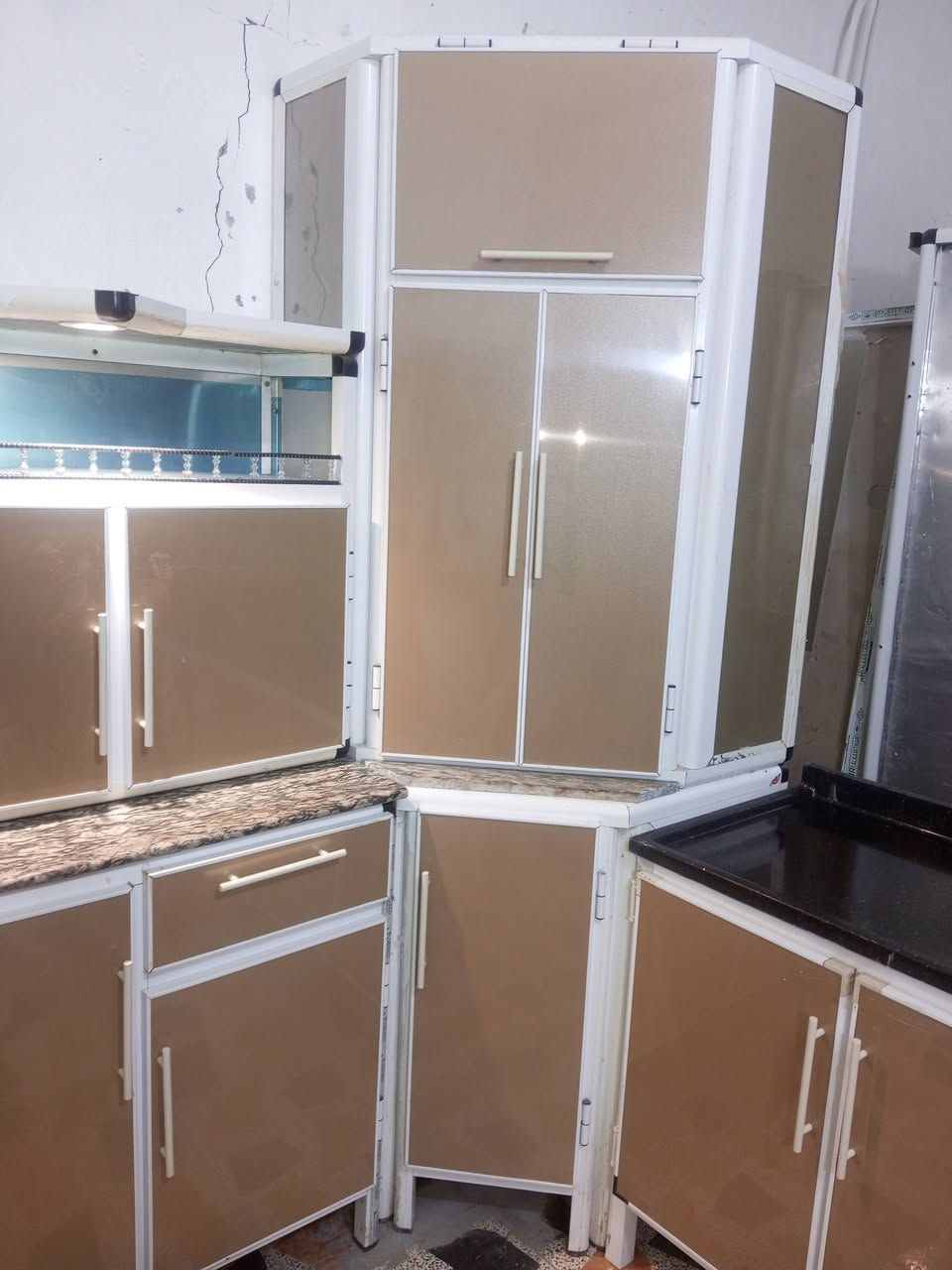 يا رزاق للبيع السعر 925 تسكام الثقيل فرته كله ست أمتار كله مرمر الشراي يراسني خاص  ادزله الفيديو والعنوان ***********
