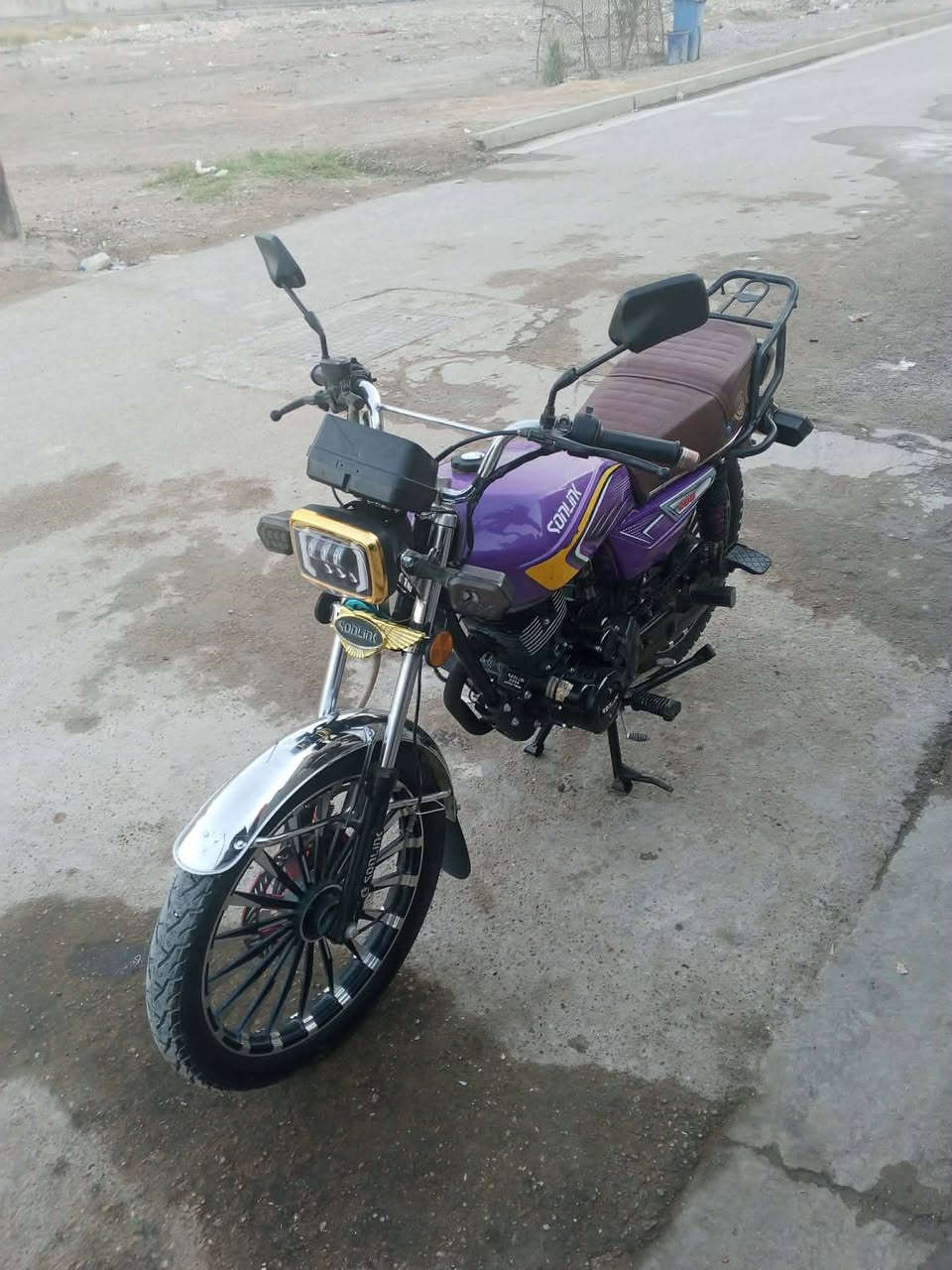 السلام عليكم دراجة سونك 5 كير مديل ٢٠٢٥ كفالة عامة كلهة شغالة مابيهة اي نقص السعر ٧٠٠ وبيهة مجال مكاني الكمالية التصال عل هاذة الرقم ***********
