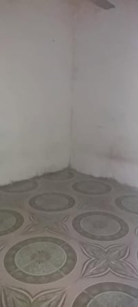 المعقل • بيت طابقين • شامل ماء وكهرباء