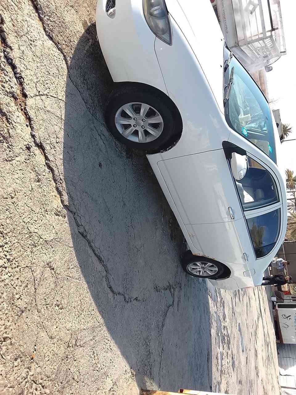 سلام عليكم ليفان 620
موديل 2011 / بسمي بابل انكليزي سنويه جديده كير ومكينه كورله اتوماتيك 
مكفوله من الصبغ والضربه 
مكاني بابل / ***********
 السعر 45
