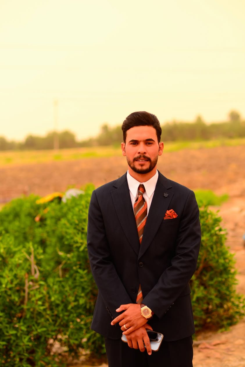 #أفراح_بني_خالد – #بيت_البوصبيح
ألف مبارك #زواج_الأستاذ  متمم الخالدي ، نسأل الله أن يبارك لكم ويجمع بينكم بالمودة والمحبة، ويرزقكم حياة سعيدة مليئة بالخير والبركة.
مبارك عليكم، وعسى دياركم عامرة بالأفراح والمسرات، ودامت المناسبات السعيدة تجمع الأحبة على الخير إن شاء الله.
اياد العبيدي للتصوير كافه المناسبات ***********
