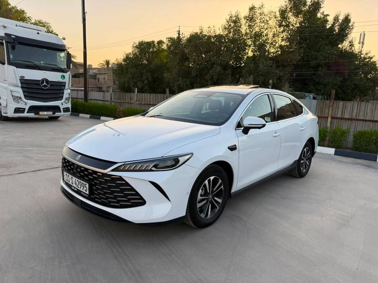 BYD
بي واي دي  فووول موصفات...2025...
ماشيه 10..الكلي..
فتحه سلايد..
كرسي كهرباء..
13 كامره...
تحكمات.. فول..
داخل زيتوني مميز..
بصمه..
اتو بارك..
هيه اعلى فئه بيهن..
بغداد باسمي مكاني بغداد الكرخ...
...***********...
الشراي اليدفع سعر معقول ابيع... بل اليرضي الله.. 
الشراي يتصل سياره بعده بنايلونات الشركه..
