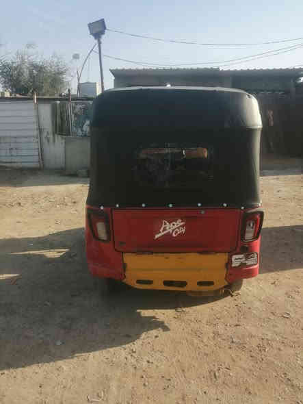 تكتك بياجو موديل ٢٠٢٠ الون احمر كامله شغاله كبل للشارع السعر مليون ٢٥٠ وبيه مجال مكاني بغداد هاذه الرقم *********** ولثير ***********
