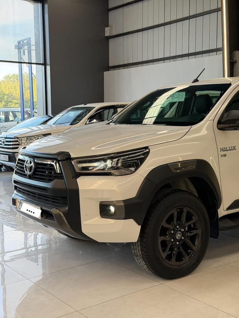 ادفنجر موديل 2024 سيد نهرو فول
ماشى 50 الف حقيقي مكفول كفالة عامة جديد 
رقم السليمانية بسمى بشرط تحويل و غرامة
سعر 417 $ ورقا قفل قفل 
عنوان قضاء كلار شارع المعارض
***********
