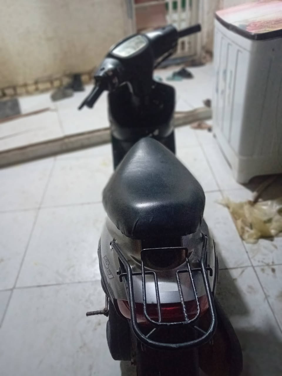دراجه يوماها للبيع بلادي كلهه مابيه اي نقص وأوراق كامله مكاني العماره السعر 480وبيه مجال قليل للشراي الرقم ***********
