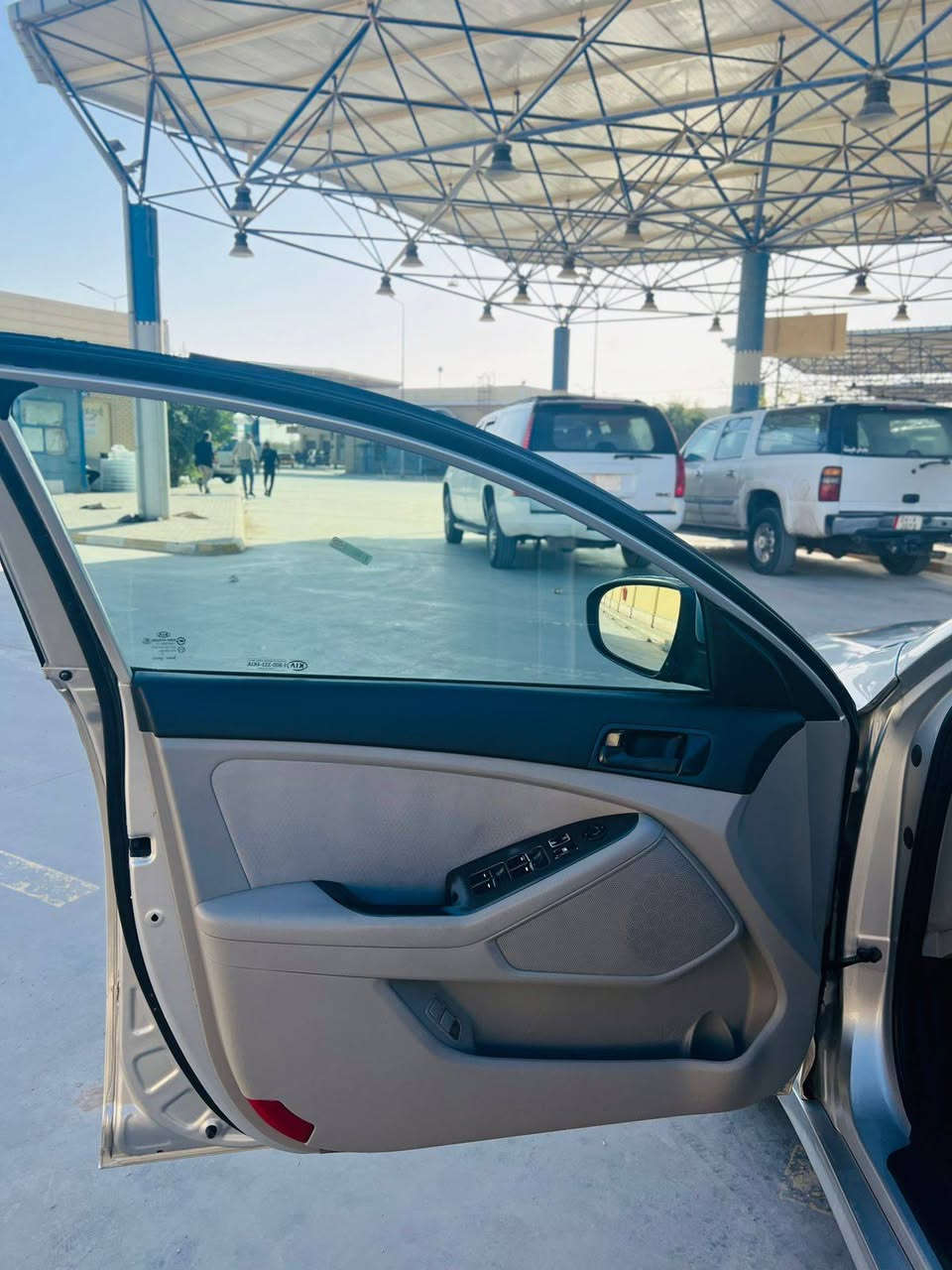 السلام عليكم كيا اوبتيما موديل 2014 رقم ذي قار بسمنه تحويل شوكت ماتريد    وارد امريكي كفاله عامه ضربه وتبديل وصبغ ماعدا مقدمه البنيد صبغ مكينه 2400 مكينه وكير وتبريد وحداديه كفاله مواصفات تحكم استيرن حساسات شاشه كبيره كامره دواره دسك امامي وخلفي السياره جديده مكاني ناصريه السعر 115 للاستفسار علئ الرقم(***********)
