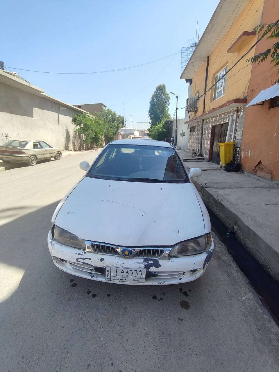 السلام عليكم
سيارة بروتون موديل 2002 باسمي سنوية بعد شهرين تسقط 

سيارة ينرادلها ترتيب تبريد ما شغال طخمها تعبان والكير ينرادله عيار كله شغال بس الثالث مرات ما يجي

سعرها 23 ورقة مكان موصل الأيمن
***********/***********
