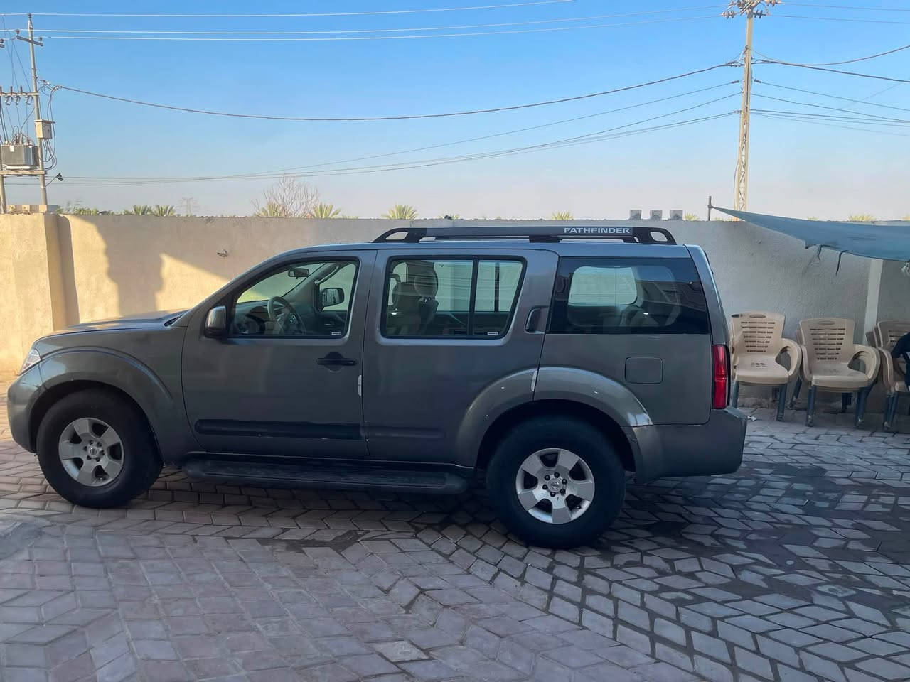 السعر  النهائي ( ٥٨  ورقه). نيسان بافندر موديل ٢٠٠٦  رقم سليمانيه باسمي هزه تسقط بل ٢٠٢٧  وسنويه تسقط ٢٠٢٩ 
السياره بيهه الداير مال قماره مبدل ( فاتحينه من البنط ممبين خلاص ) ابيع متعهد كير مكينه تبريد شواصي لغود تحويل 
طخم تاير صار سبوع شاده السياره احله من الصوره رجاء المو شراي لايتصل مكان بابل الإسكندرية (***********/***********) 
هواي مواصفات بعد 
فور ويل
