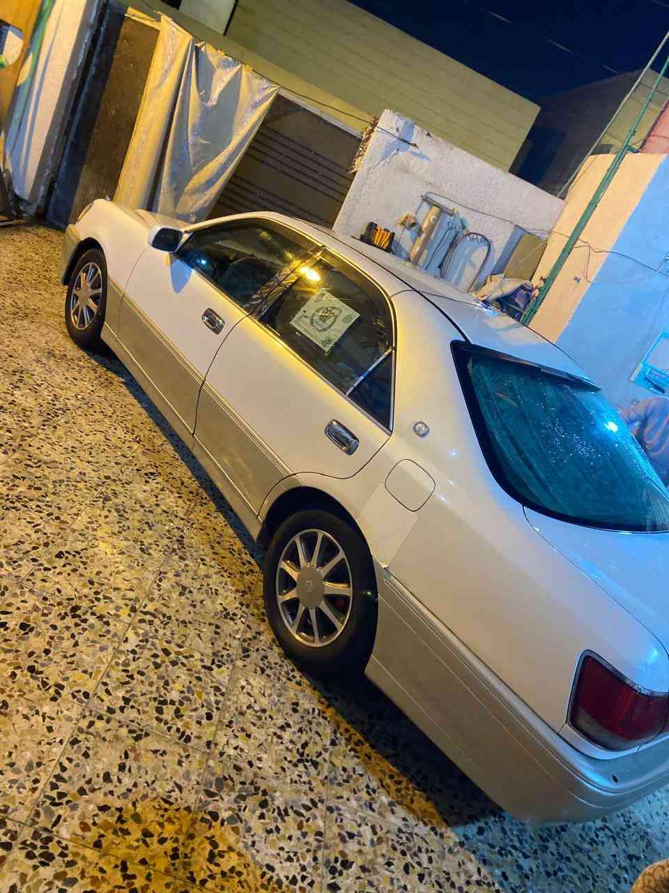 سلام عليكم جنون للبيع رقم بصره مشروع وطني سياره بسمي كفاله عامه ما عده بارد جوه قبق البانزين
سياره دكمتين 
كشنات كهربائي 
كرستال اصل 
تبريد ثلج ❄️ 
حداده جديده 
مكينه 3000كلاس الأسود 
مكان بصره زبير 
سعرها ١٣٠ وبيها مجال مكلف بالنشرالاتصال بالرقم ***********
